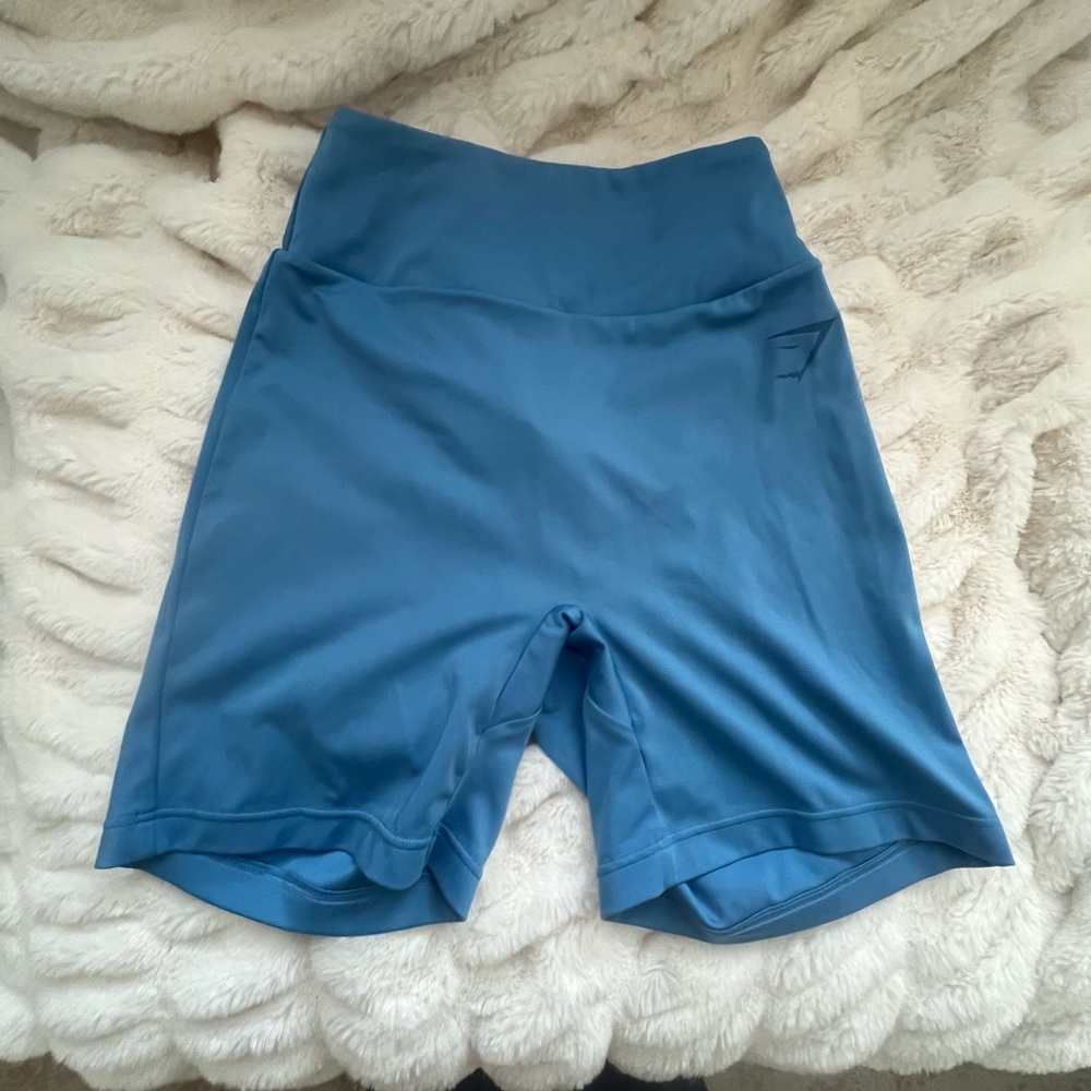 Gym shark spandex